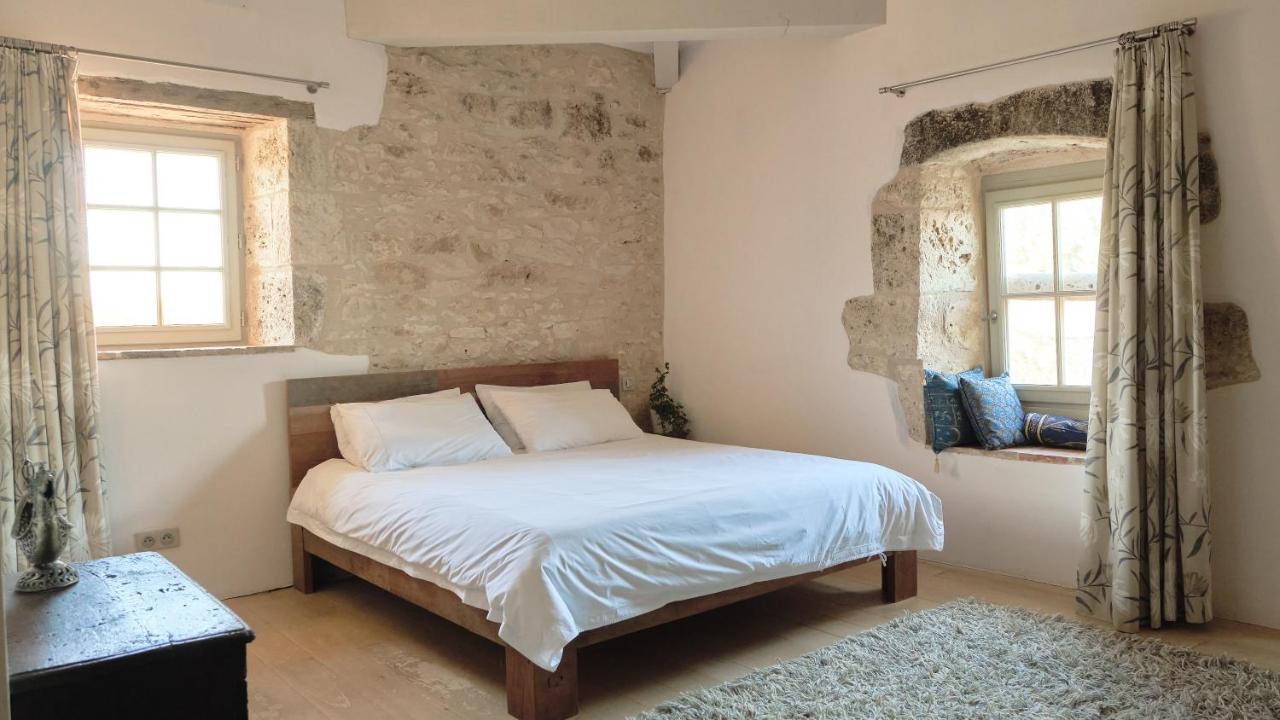 Chateau De Puissentut Bed and Breakfast Homps  Exterior foto